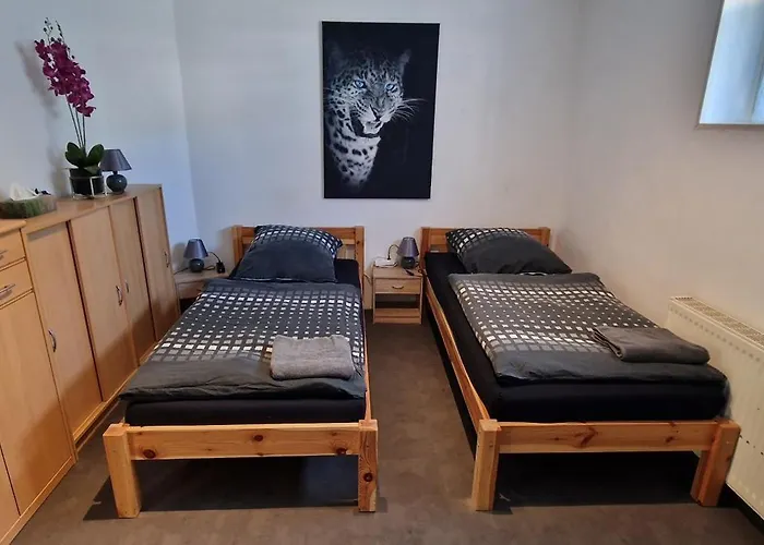 Hanau Frankfurt Monteurwohnung Lägenhet *